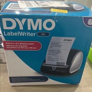 Dymo LabelWriter 4XL in Blue and White